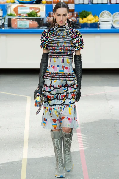 Look 38